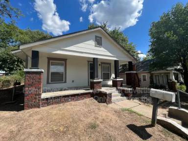 Main picture of 409 N Lincoln Ave