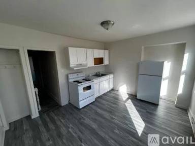 Main picture of 6017 Reinhard St