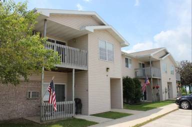 Main picture of 694 Marquette Dr