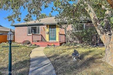 Main picture of 7745 Perry Pl