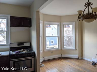 Main picture of 202 N 6th St