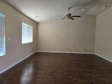 Main picture of 1414 National Dr