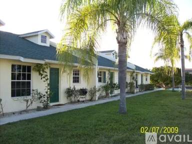 Main picture of 4520 SE 5th Pl