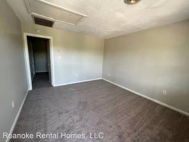Main picture of 821 Westside Blvd NW
