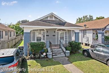 Main picture of 2510 Clover St
