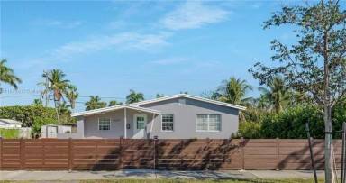 Main picture of 10241 Dominican Dr