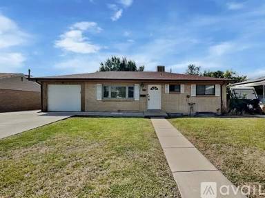 Main picture of 5712 E 121st Pl