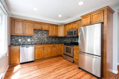 Main picture of 434 Fillmore St NE