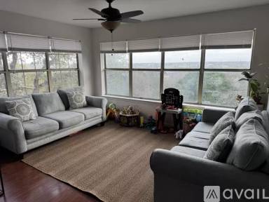 Main picture of 791 Moonglow Ave