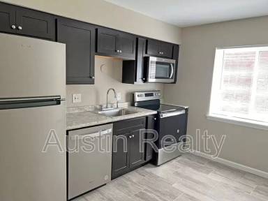 Main picture of 5464 Cologne Ave