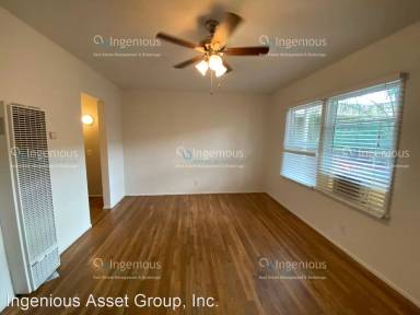Main picture of 1433 Miramar St