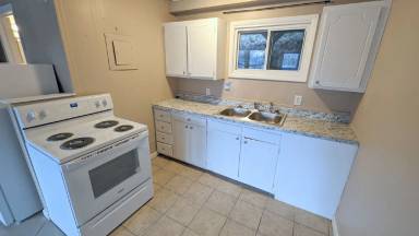 Main picture of 506 W Allen St