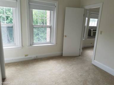 Main picture of 1223 Beacon St