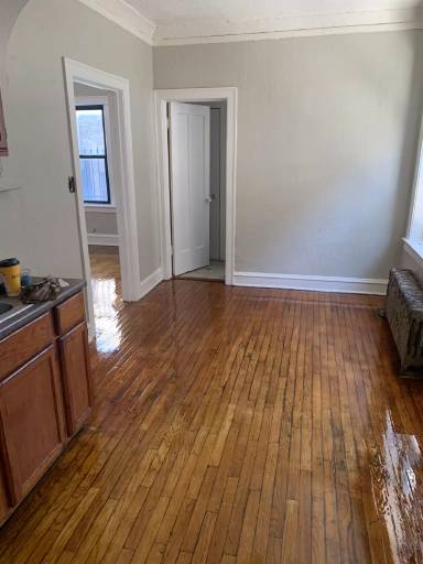 Main picture of 6315 S Artesian Ave