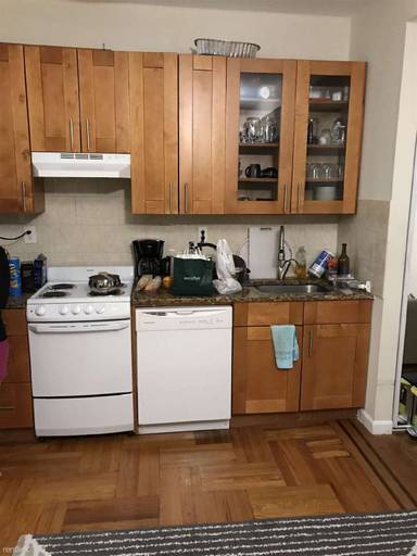 Main picture of 3094 Brighton 5th St