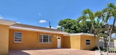Main picture of 198 Grand Canal Dr