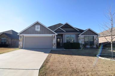 Main picture of 8113 Iron Gate Dr