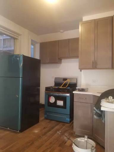 Main picture of 2142 W Berteau Ave