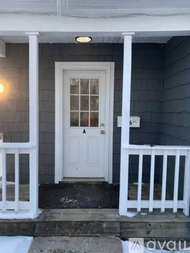 Main picture of 306 W 7th St