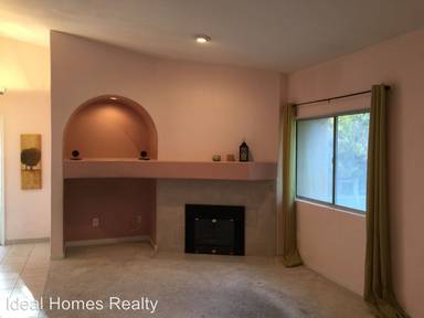 Main picture of 900 Heavenly Hills Ct