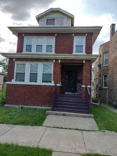 Main picture of 10538 S Wabash Ave