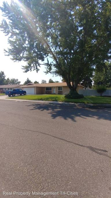 Main picture of 319 N Montana Ct