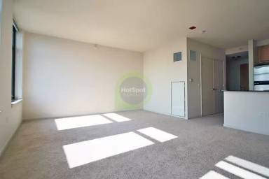 Main picture of 357 N Desplaines St