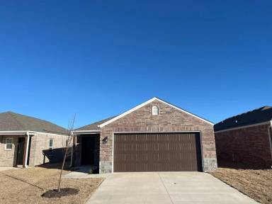 Main picture of 1777 Loveland St