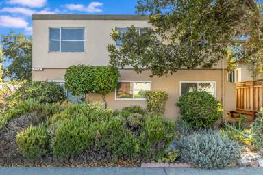 Main picture of 2256 Pacific Ave