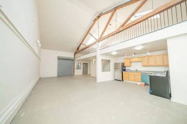 Main picture of 1617 32nd St