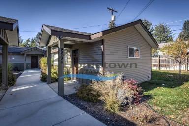 Main picture of 2827 N Julie Ann Ct