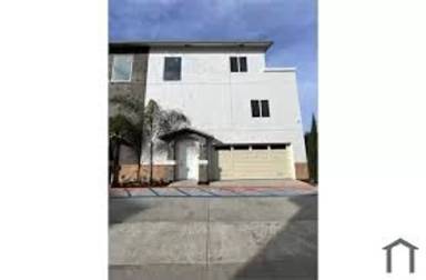 Main picture of 4704 Florence Ave