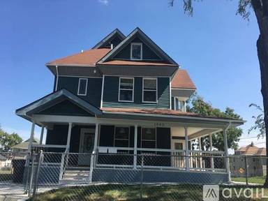 Main picture of 1503 5th Ave