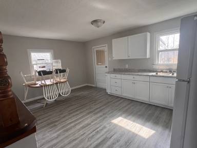Main picture of 15184 Bowman St