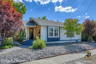 Main picture of 257 Cedar St