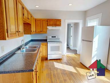 Main picture of 49 Maple Ave