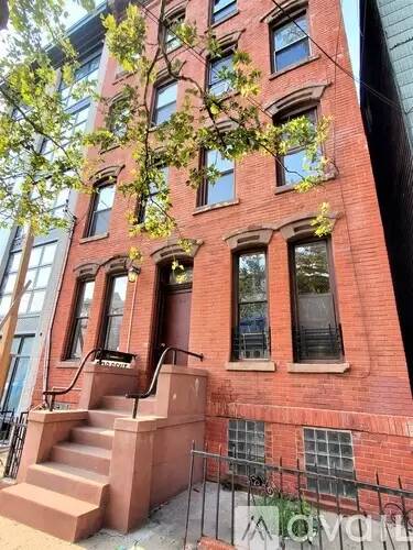 Main picture of 328 5th St