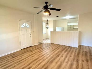 Main picture of 913 F St