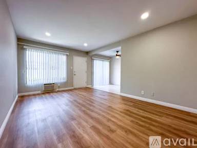 Main picture of 531 N Marengo Ave