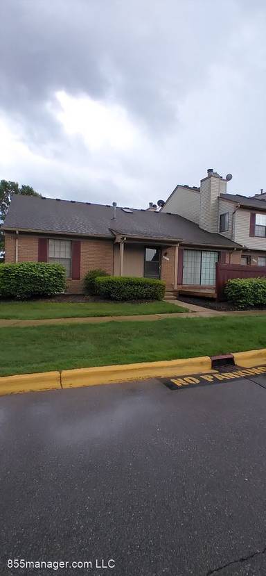 Main picture of 38957 Country Cir