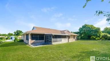 Main picture of 948 S Atmore Cir