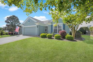 Main picture of 17 Thomas Bee Dr