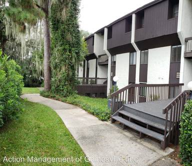 Main picture of 2826 SW 14th Dr