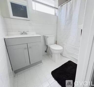 Main picture of 493 NW 43rd St