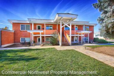 Main picture of 2815 W Pleasanton Ave