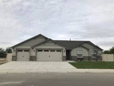 Main picture of 2501 N Walter Way