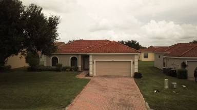 Main picture of 452 Cinnamon Dr