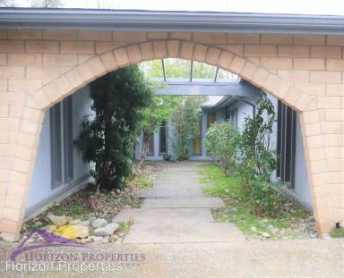 Main picture of 5321 Bellflower Way