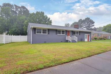 Main picture of 485 Colony Rd