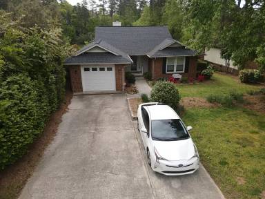 Main picture of 102 Lakeshore Dr